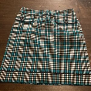 Harold’s plaid skirt ladies size 2 Green black and white